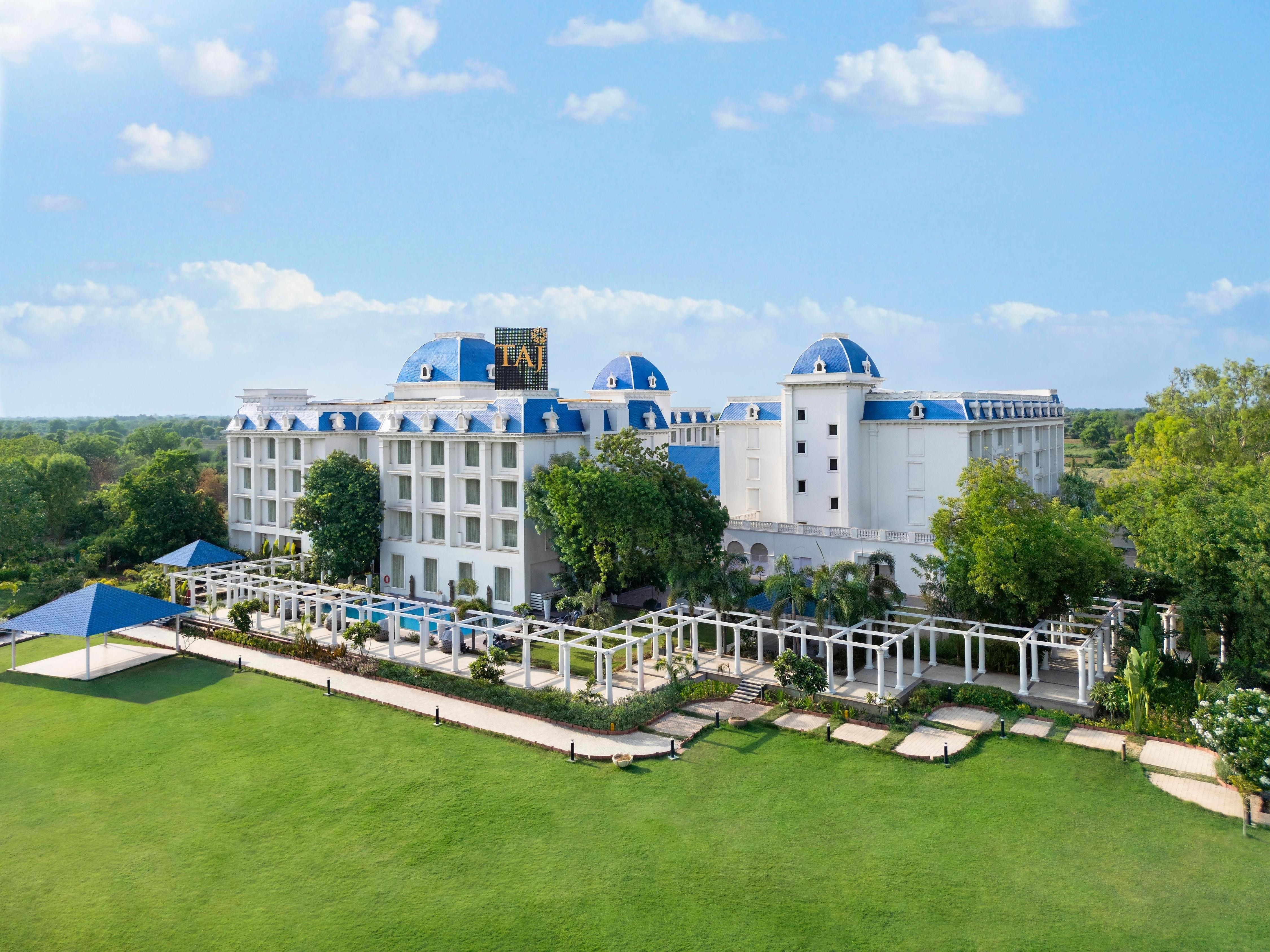 TAJ GANDHINAGAR RESORT AND SPA